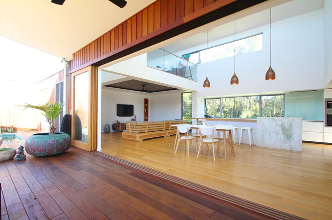 e1c1a4ea039923f4 6770-w660-h439-b0-p0--contemporary-family-room-